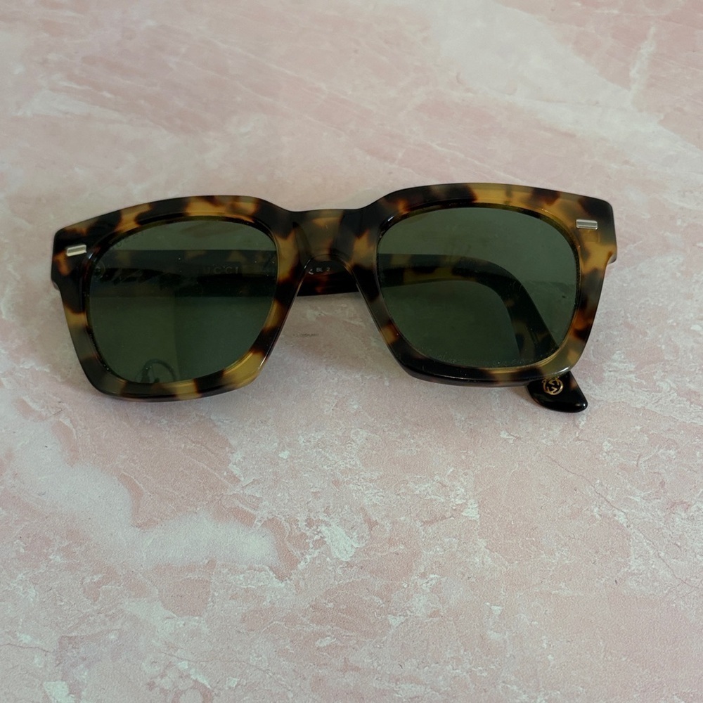 Authentic Gucci tortoise shell sunglasses - left arm broken, right arm intact